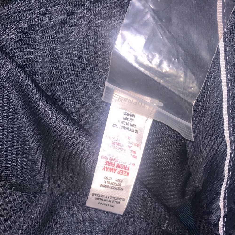 Suit - Picture 10 of 11